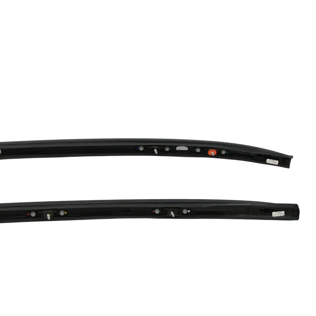 Barra Raíl Techo Izquierda Derecha Juego Alto Brillo para Mercedes X156 con número de pieza A1568900193 Mercedes X156 Barra Raíl Techo Izquierda Derecha Juego Alto Brillo - SKU A1568900193 - Número de pieza A1568900193