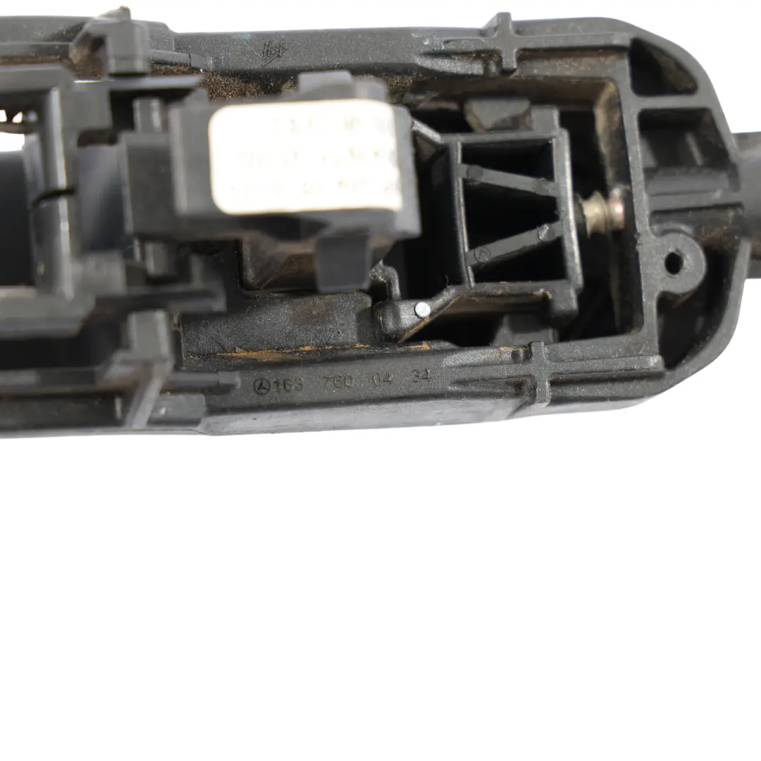 Tirador Puerta Trasera Izquierda Derecha para Mercedes ML W163 con número de pieza A1637600434 Mercedes ML W163 Tirador Puerta Trasera Izquierda Derecha - SKU A1637600434-1 - Número de pieza A1637600434