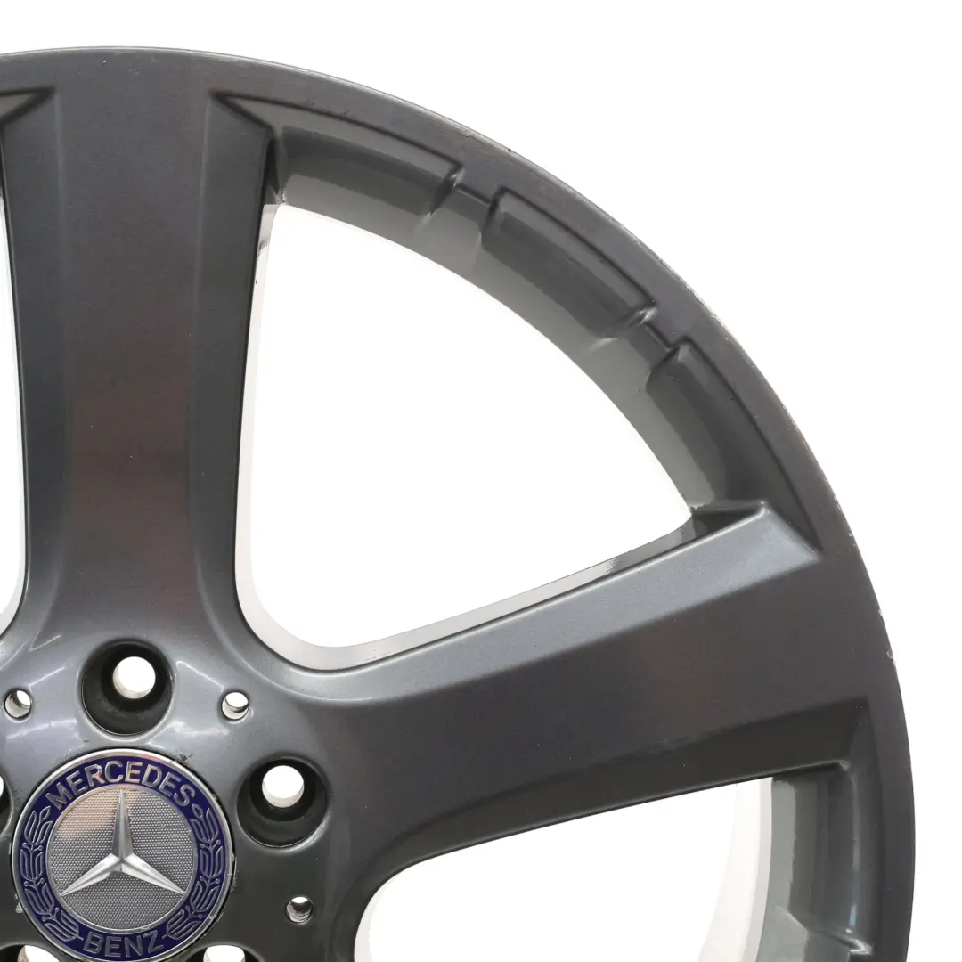Cerchio in lega grigio 20" 8,5J ET:56 per Mercedes ML W164 con numero di parte A1644011102 Mercedes ML W164 Cerchio in lega grigio 20" 8,5J ET:56 - SKU A1644011102-1 - Numero di parte A1644011102