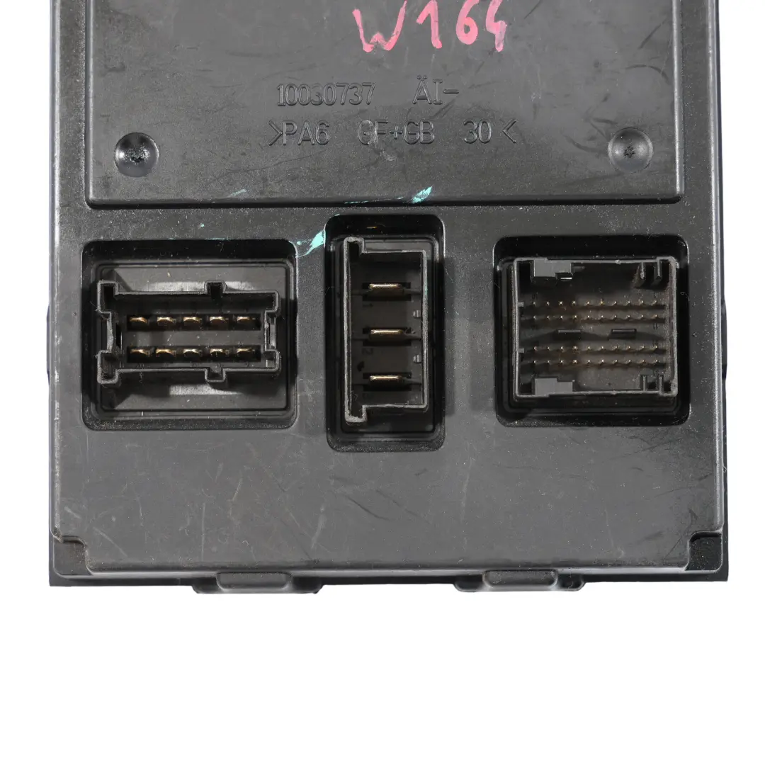 Modulo Di Controllo SAM Mercedes W164 W251 Unità Scatola Fusibili per con numero di parte A1645408101 Modulo Di Controllo SAM Mercedes W164 W251 Unità Scatola Fusibili - SKU A1645408101 - Numero di parte A1645408101