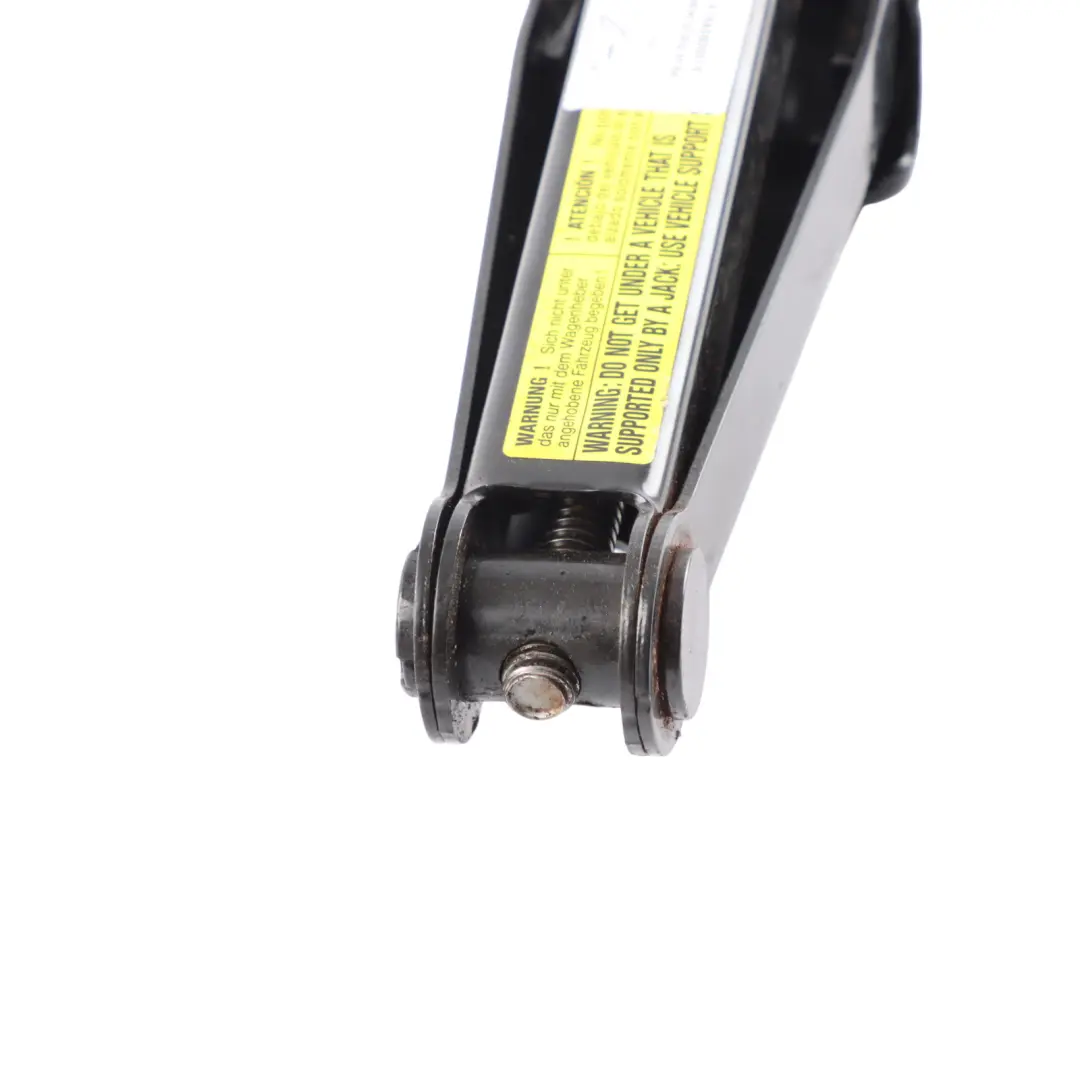 Lifting Jack Car Tool Emergency Wheel Lift to Mercedes ML W164 GL X164 with Part number A1645800015 Mercedes ML W164 GL X164 Lifting Jack Car Tool Emergency Wheel Lift - SKU A1645800015 - Part number A1645800015