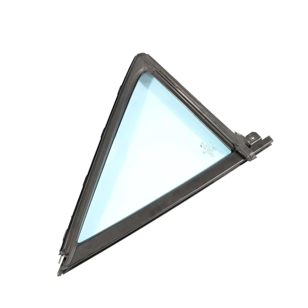 Vetro Finestra Posteriore Destro Triangolo Porta Blu AS2 per Mercedes W164 con numero di parte A1647302455 Mercedes W164 Vetro Finestra Posteriore Destro Triangolo Porta Blu AS2 - SKU A1647302455 - Numero di parte A1647302455