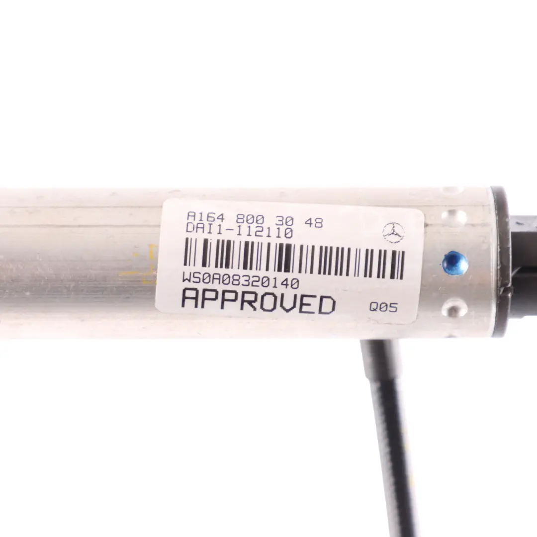 Hydraulic Struts Pipes Boot Lid Spring Strut to Mercedes W164 Tailgate with Part number A1648003048 Mercedes W164 Tailgate Hydraulic Struts Pipes Boot Lid Spring Strut - SKU A1648003048-1 - Part number A1648003048