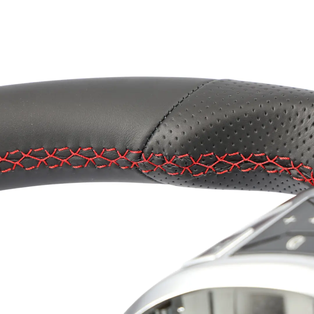 NUOVO In Pelle Nera Cambio al Volante per Mercedes C117 W176 Volante con numero di parte A1724601803 Mercedes C117 W176 Volante NUOVO In Pelle Nera Cambio al Volante - SKU A1724601803-2 - Numero di parte A1724601803