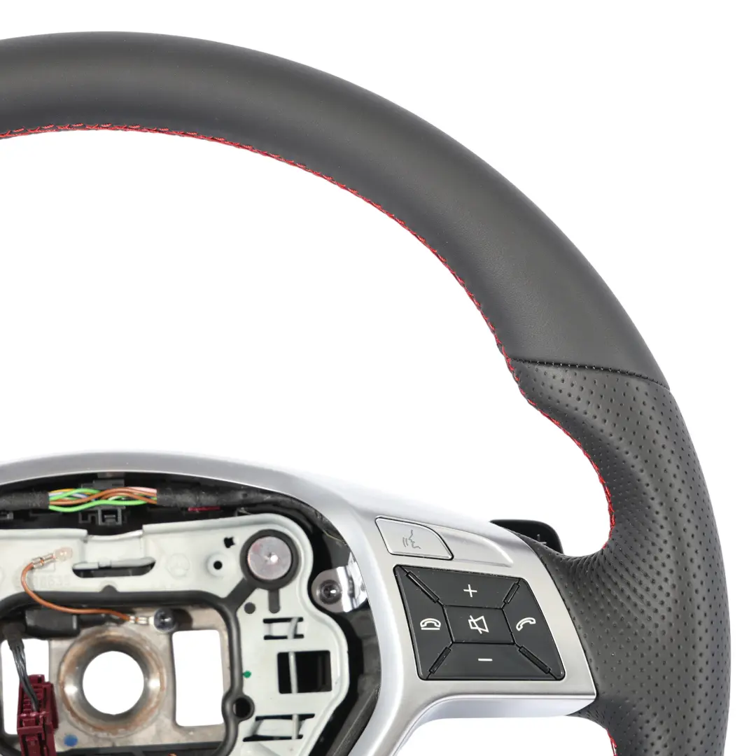 Lenkrad NEU Schwarz Leder Schaltwippen für Mercedes C117 W176 mit Teilenummer A1724601803 Mercedes C117 W176 Lenkrad NEU Schwarz Leder Schaltwippen - SKU A1724601803-2 - Teilenummer A1724601803