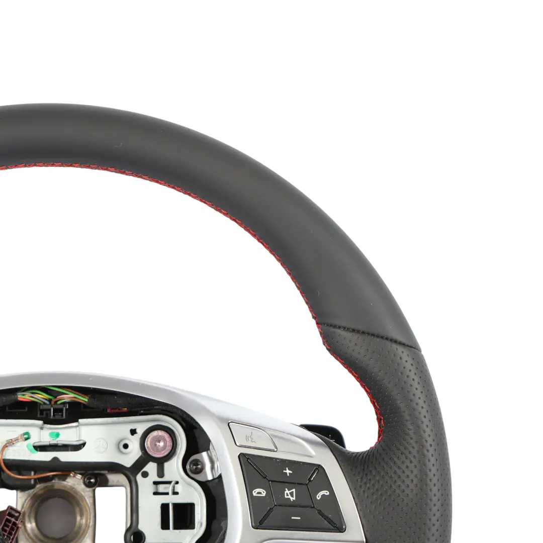 Mercedes W204 W207 W212 Kierownica Sport NOWA Czarna Skóra Czerwona Nić - SKU A1724602703-1 - Numer Części A1724602703