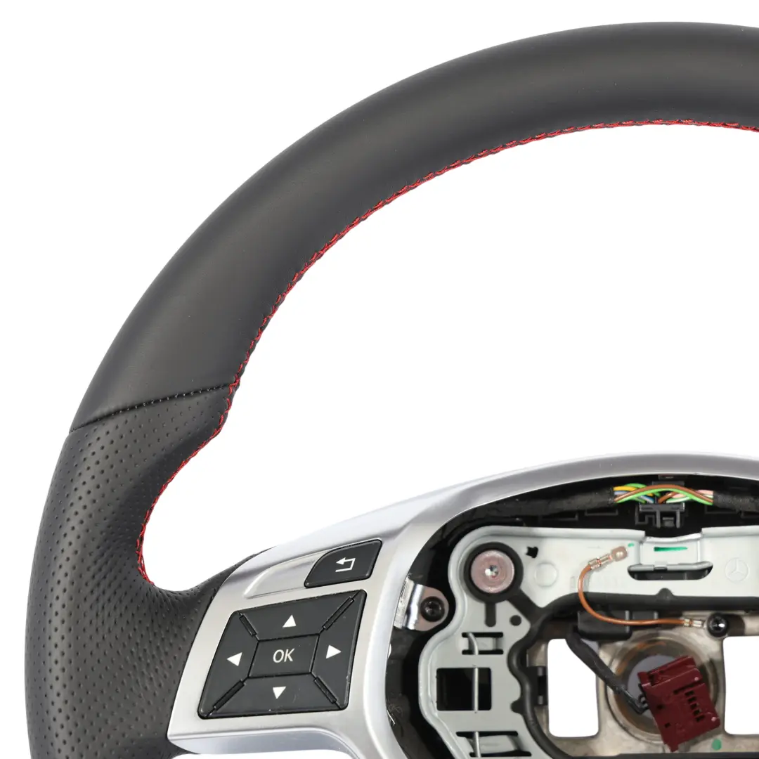W156 W176 Lenkrad NEU Schwarz Leder Rot Fäden für Mercedes mit Teilenummer A1724608103 Mercedes W156 W176 Lenkrad NEU Schwarz Leder Rot Fäden - SKU A1724608103-1 - Teilenummer A1724608103