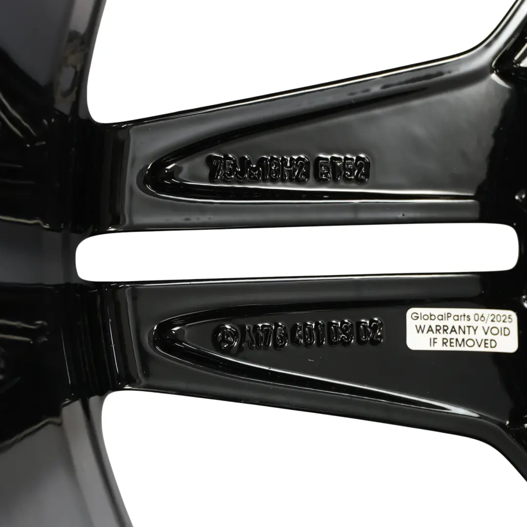 Cerchio In Lega 18" 5 Doppie Razze ET:52 7.5J per Mercedes W176 W246 AMG con numero di parte A1764010302 Mercedes W176 W246 AMG Cerchio In Lega 18" 5 Doppie Razze ET:52 7.5J - SKU A1764010302-3 - Numero di parte A1764010302