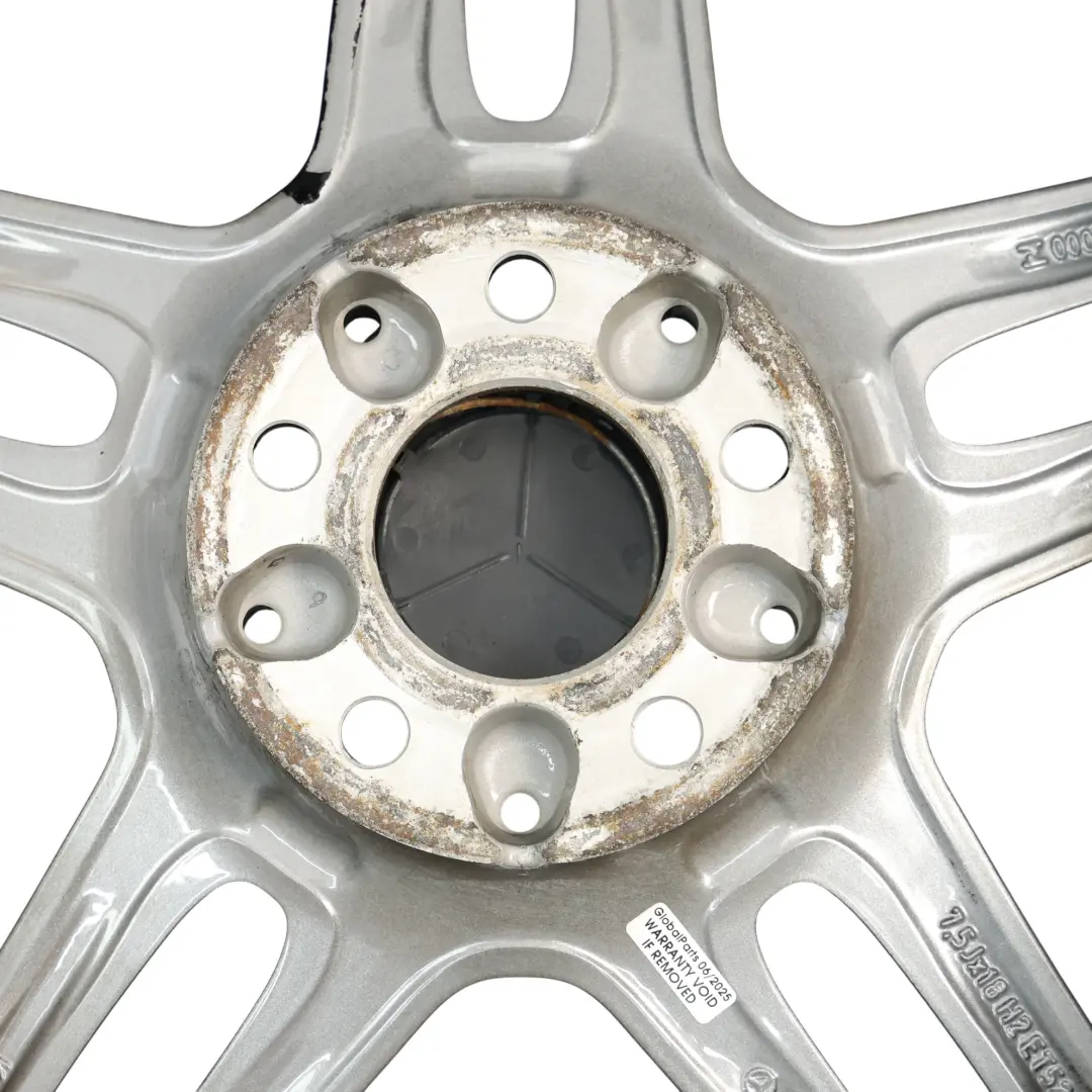 Llanta Aleación Negra 18" ET:52 7,5J Doble Radio para Mercedes W176 AMG con número de pieza A1764010700 Mercedes W176 AMG Llanta Aleación Negra 18" ET:52 7,5J Doble Radio - SKU A1764010700-5 - Número de pieza A1764010700