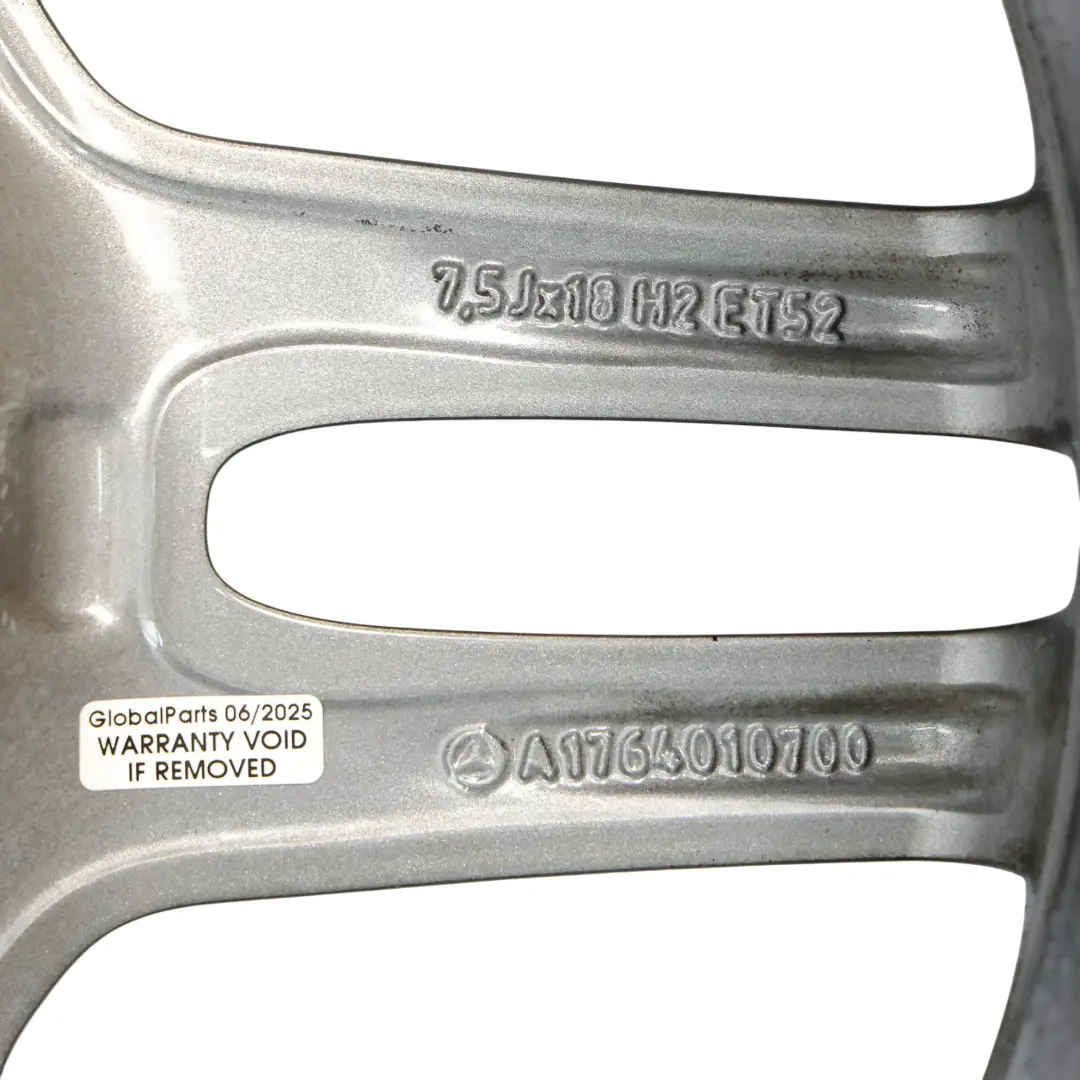 Felga Aluminiowa Czarna 18" ET:52 7,5J do Mercedes W176 AMG o numerze A1764010700 Mercedes W176 AMG Felga Aluminiowa Czarna 18" ET:52 7,5J - SKU A1764010700-5 - Numer Części A1764010700