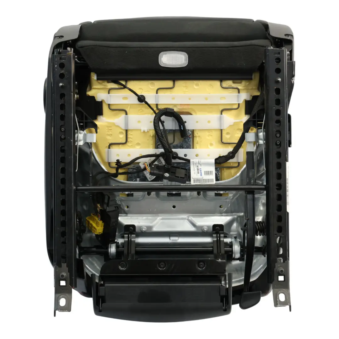  Fotel przedni Mercedes W176 Sport Lewy Tkanina Skóra Czerwone Nici - SKU A1769106307 - Numer Części A1769106307