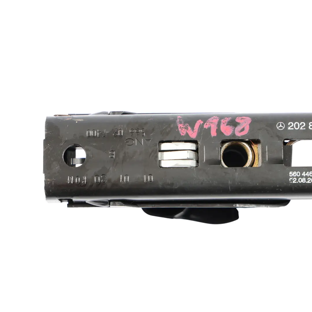 Vordersitz Links Rechts Gurthöhenversteller für Mercedes W168 W202 mit Teilenummer A2028600188 Mercedes W168 W202 Vordersitz Links Rechts Gurthöhenversteller - SKU A2028600188 - Teilenummer A2028600188