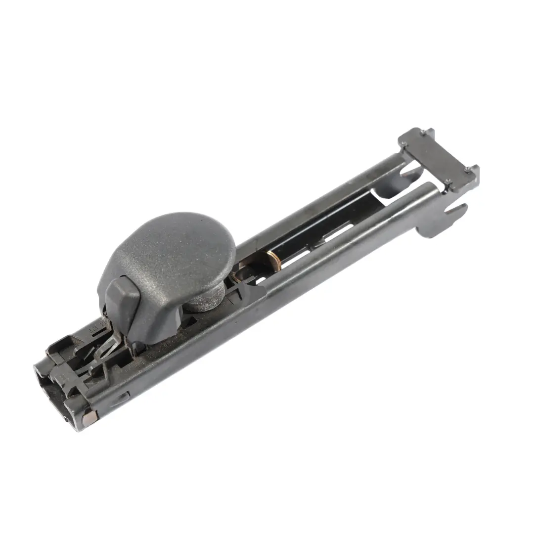 Regolatore Altezza Cintura Anteriore Sinistra per Mercedes W168 W202 con numero di parte A2028600188 Mercedes W168 W202 Regolatore Altezza Cintura Anteriore Sinistra - SKU A2028600188 - Numero di parte A2028600188