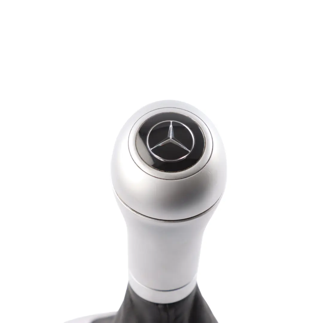 Cambio Selettore Copertura Manopola Leva Impugnatura per Mercedes W203 con numero di parte A2032672711 Mercedes W203 Cambio Selettore Copertura Manopola Leva Impugnatura - SKU A2032672711 - Numero di parte A2032672711