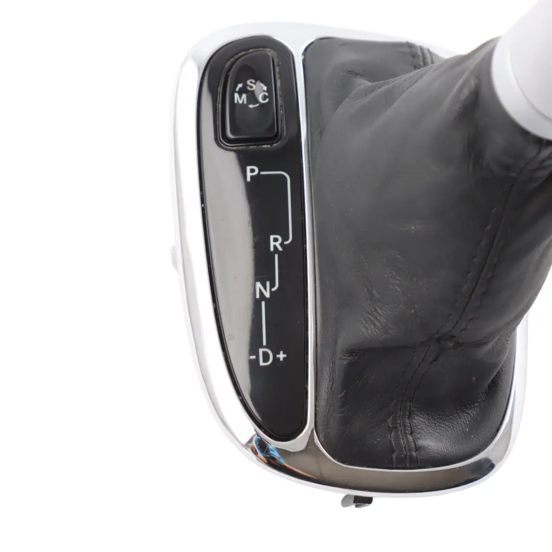 Cambio Selettore Copertura Manopola Leva Impugnatura per Mercedes W203 con numero di parte A2032672711 Mercedes W203 Cambio Selettore Copertura Manopola Leva Impugnatura - SKU A2032672711 - Numero di parte A2032672711