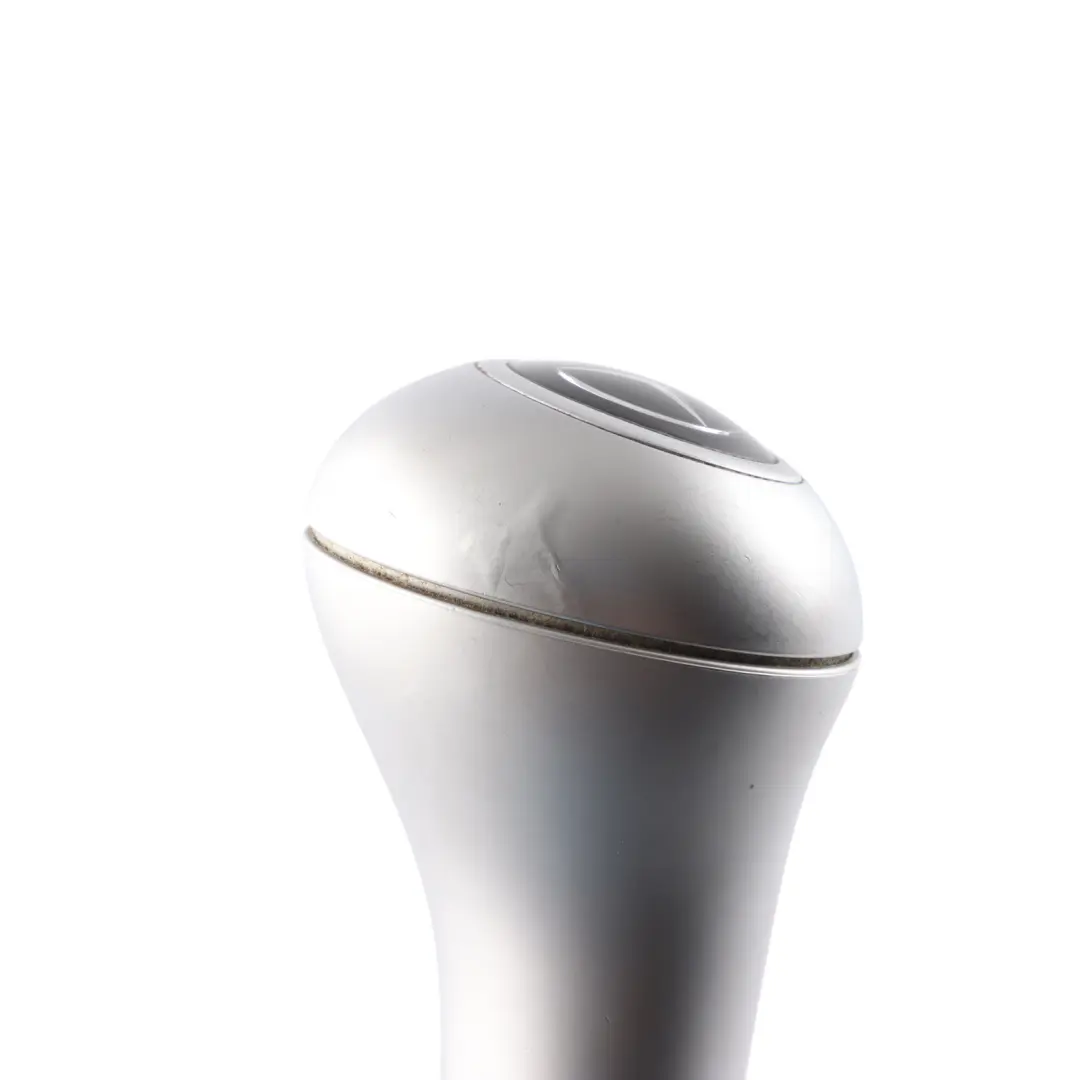 Cambio Selector Tapa Pomo Palanca Empuñadura para Mercedes W203 con número de pieza A2032672711 Mercedes W203 Cambio Selector Tapa Pomo Palanca Empuñadura - SKU A2032672711 - Número de pieza A2032672711