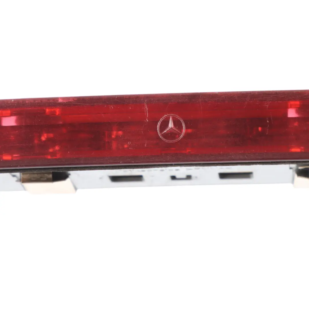 Mercedes W203 Berlina Tercera luz freno trasera adicional freno - SKU A2038201456-1 - Número de pieza A2038201456