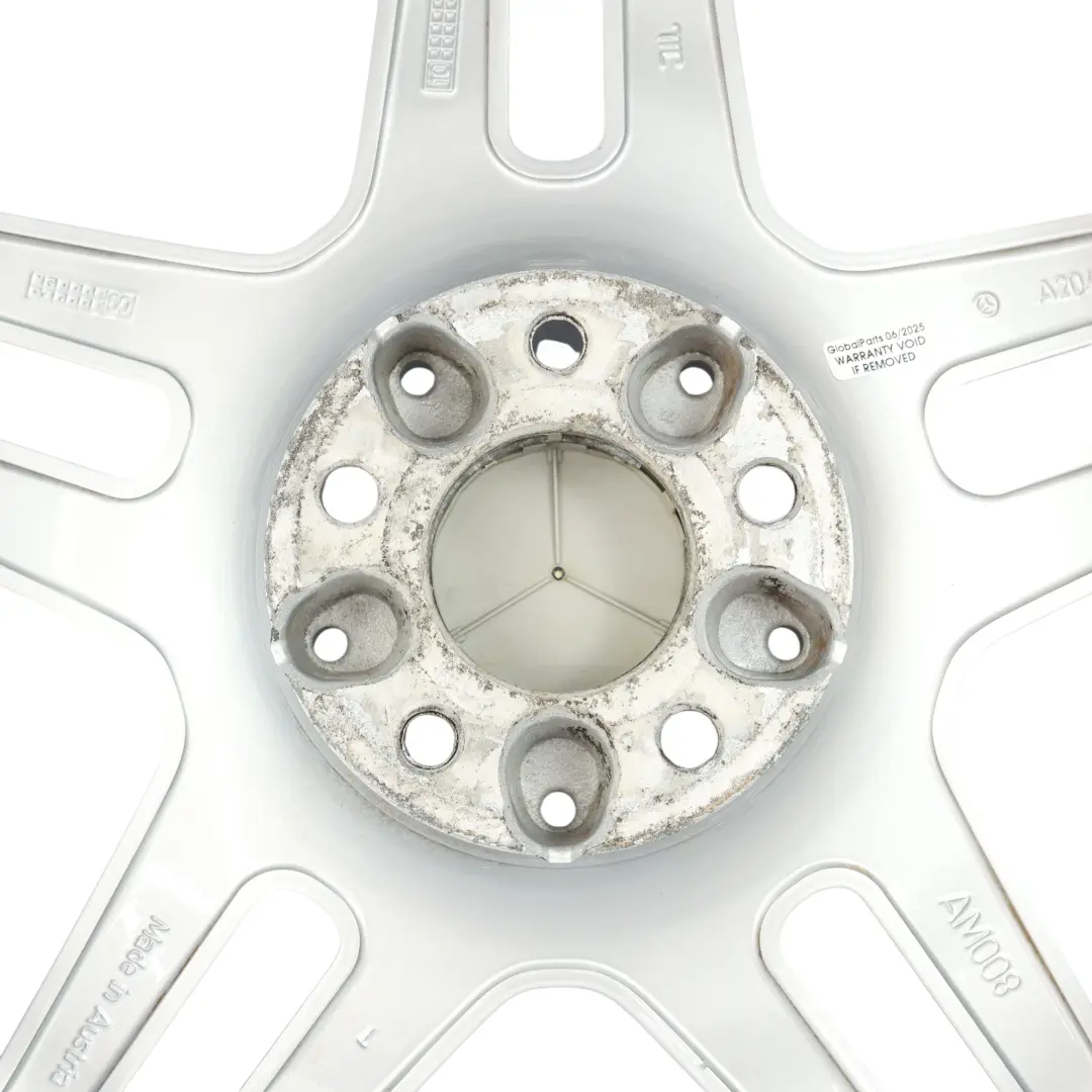 Leicht Metall Felge 18" 8J ET:50 Silber für Mercedes W204 AMG mit Teilenummer A2044014102 Mercedes W204 AMG Leicht Metall Felge 18" 8J ET:50 Silber - SKU A2044014102-7 - Teilenummer A2044014102