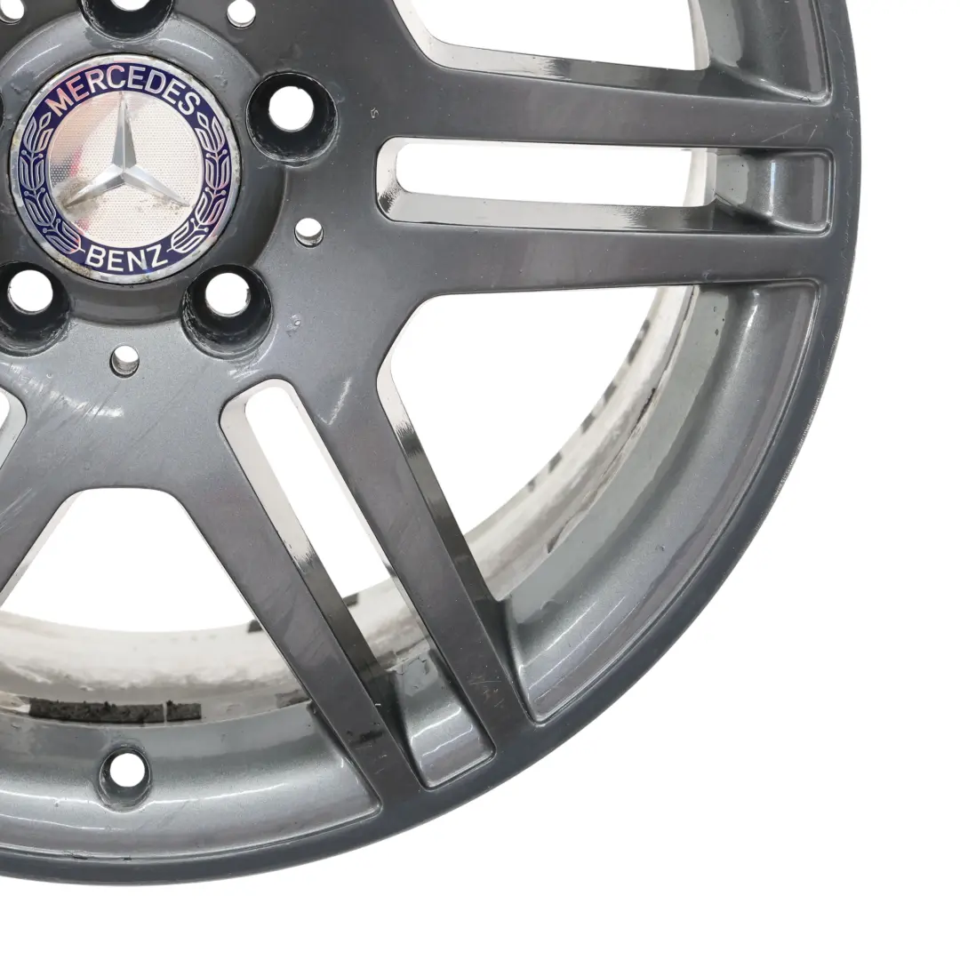 Jante arrière en alliage gris 17" ET:58 8,5J pour Mercedes W204 AMG à propos du numéro de pièce A2044014602 Mercedes W204 AMG Jante arrière en alliage gris 17" ET:58 8,5J - SKU A2044014602-7 - Numéro de pièce A2044014602