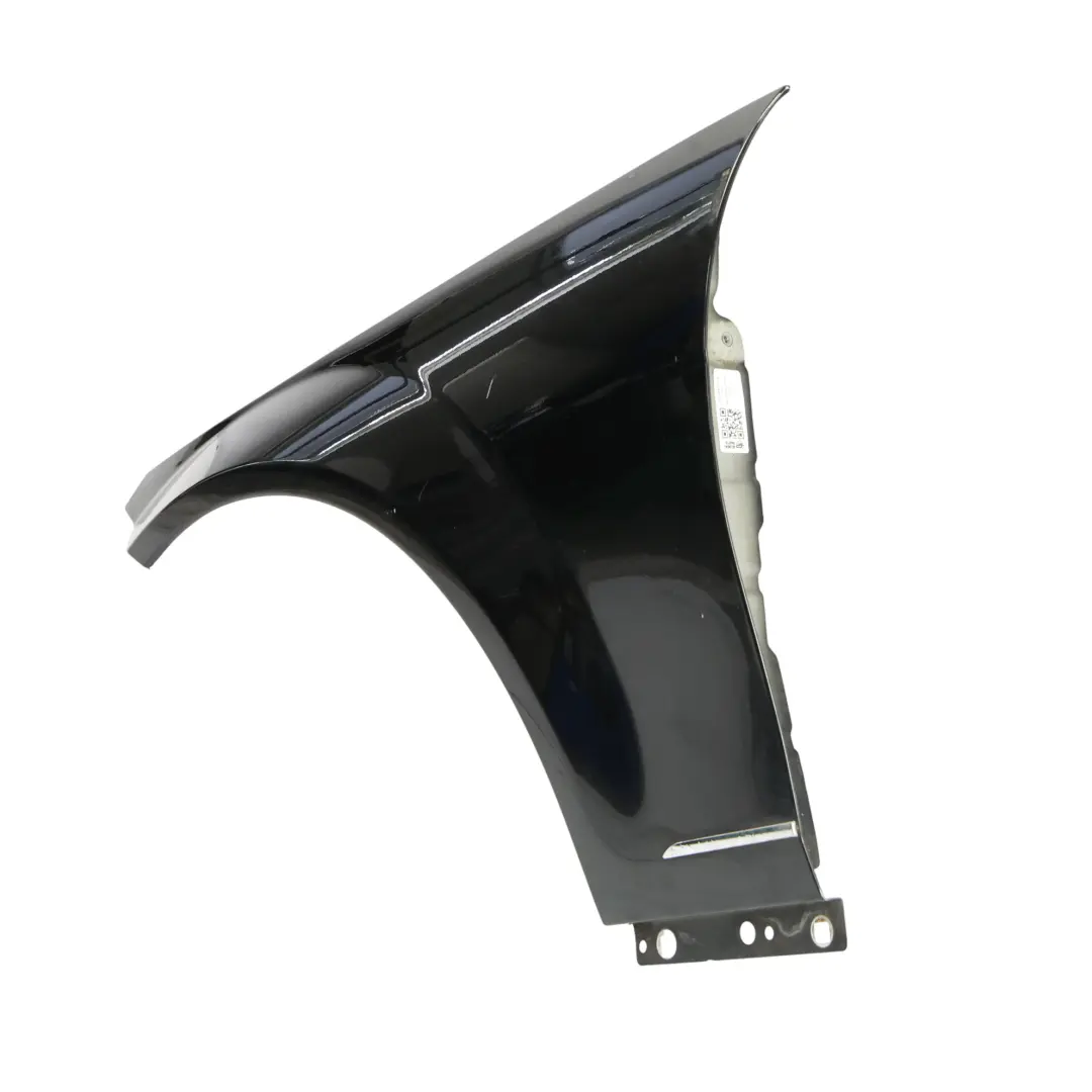 Guardabarros Lateral Izquierdo Delantero Obsidian Black - 197 para Mercedes W204 con número de pieza A2048801318 Mercedes W204 Guardabarros Lateral Izquierdo Delantero Obsidian Black - 197 - SKU A2048801318-OB1 - Número de pieza A2048801318
