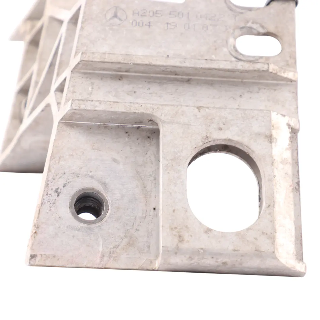 Radiator Bracket Mercedes W213 X253 Front Right O/S Slam Panel Mount to with Part number A2055010122 Radiator Bracket Mercedes W213 X253 Front Right O/S Slam Panel Mount - SKU A2055010122 - Part number A2055010122