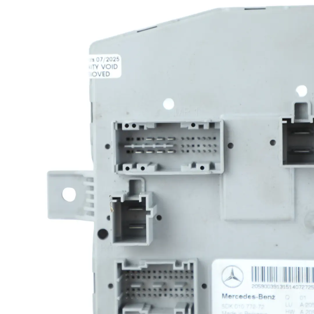 Módulo Relé Unidad Control Carrocería SAM BCM para Mercedes W205 con número de pieza A2059003913 Mercedes W205 Módulo Relé Unidad Control Carrocería SAM BCM - SKU A2059003913 - Número de pieza A2059003913