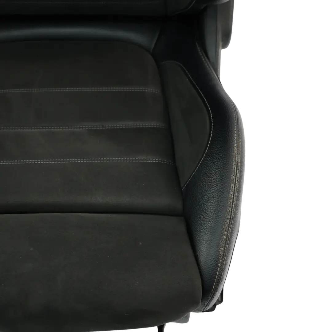Siège Avant Chauffant Électrique Cuir Alcantara Noir Côté Droit pour Mercedes C205 à propos du numéro de pièce A2059106302 Mercedes C205 Siège Avant Chauffant Électrique Cuir Alcantara Noir Côté Droit - SKU A2059106302-4 - Numéro de pièce A2059106302