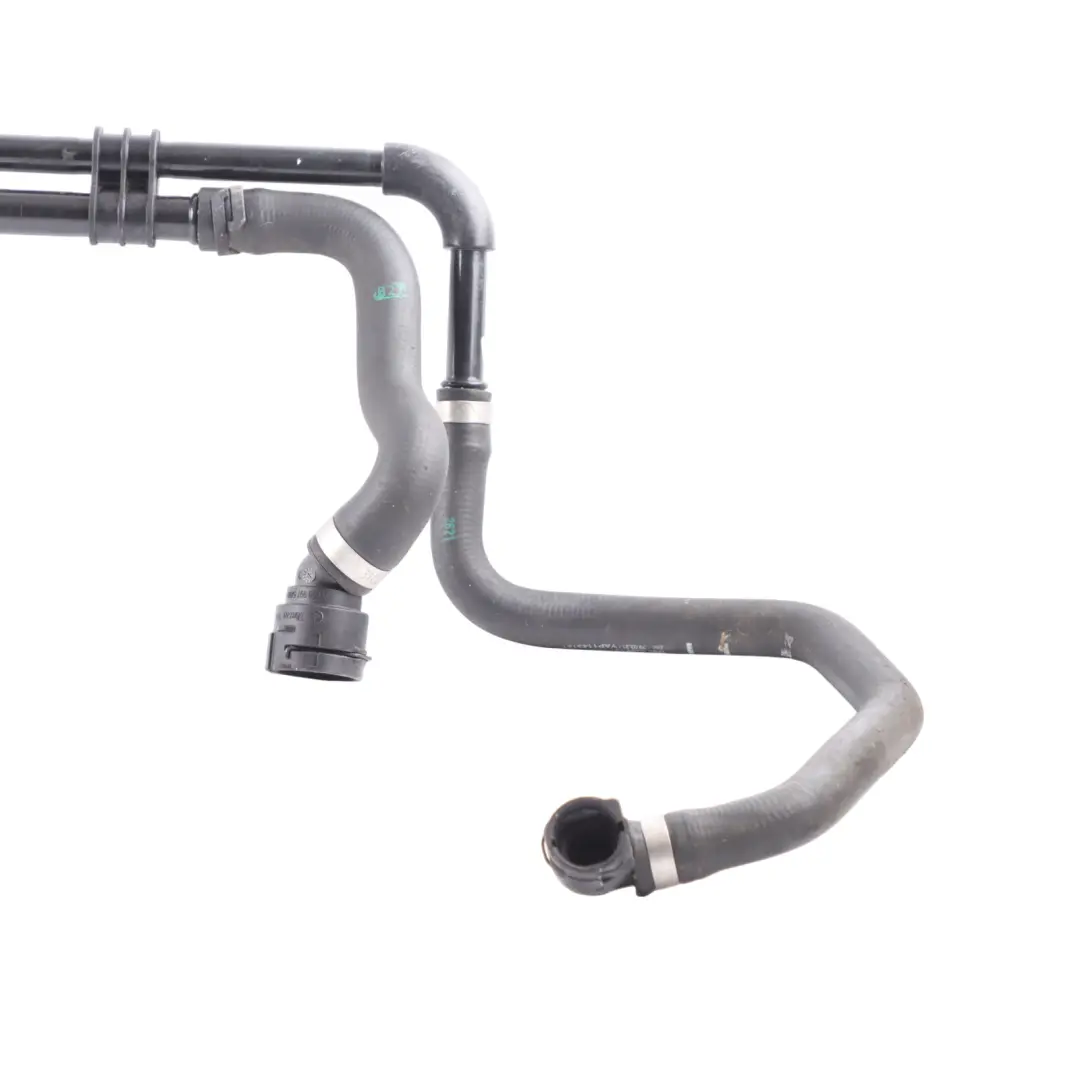 Przewód Wąż Chłodnicy Wody do Mercedes W206 o numerze A2065017700 Mercedes W206 Przewód Wąż Chłodnicy Wody - SKU A2065017700 - Numer Części A2065017700