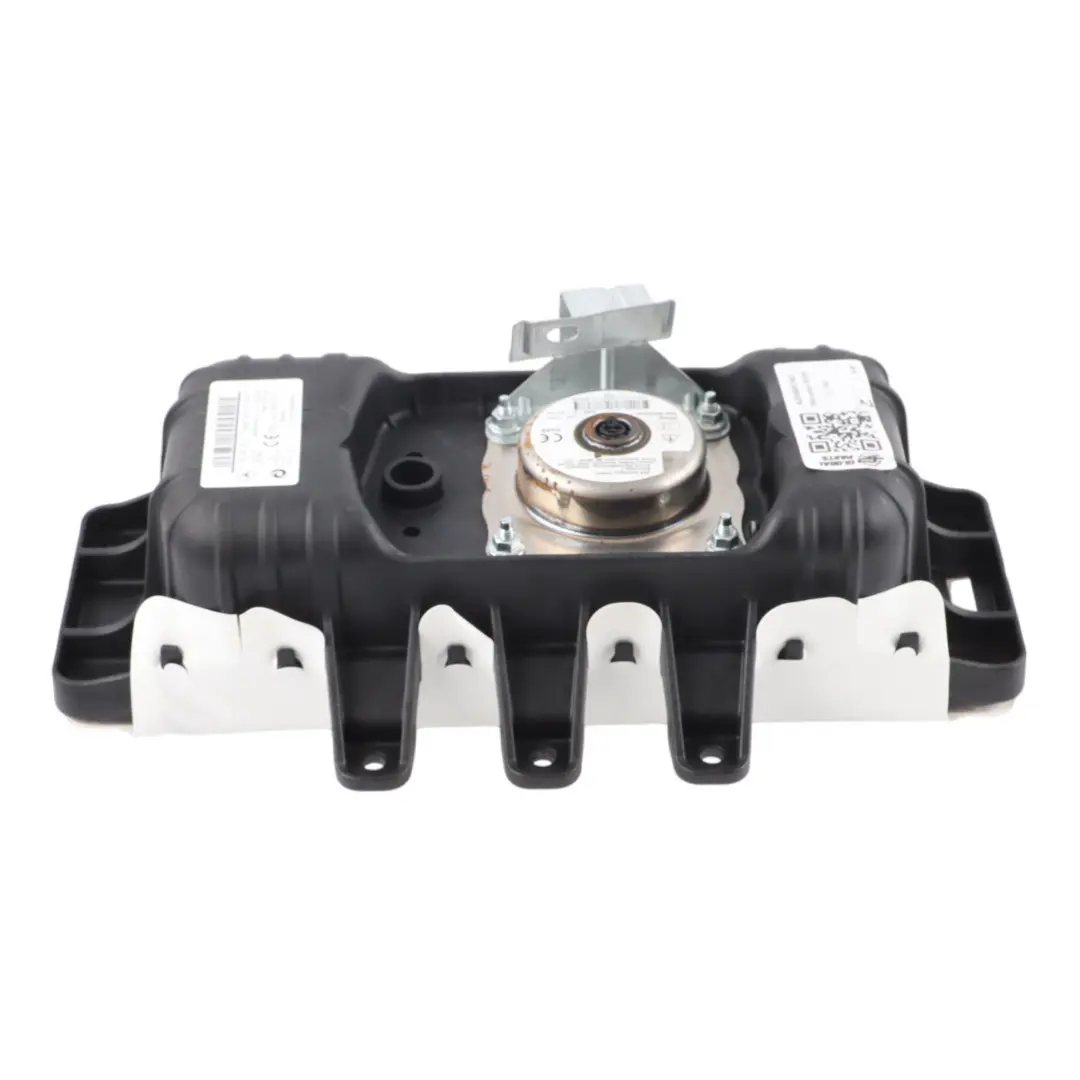 Front Dashboard Air Module Passenger Side to Mercedes W206 with Part number A2068607401 Mercedes W206 Front Dashboard Air Module Passenger Side - SKU A2068607401 - Part number A2068607401