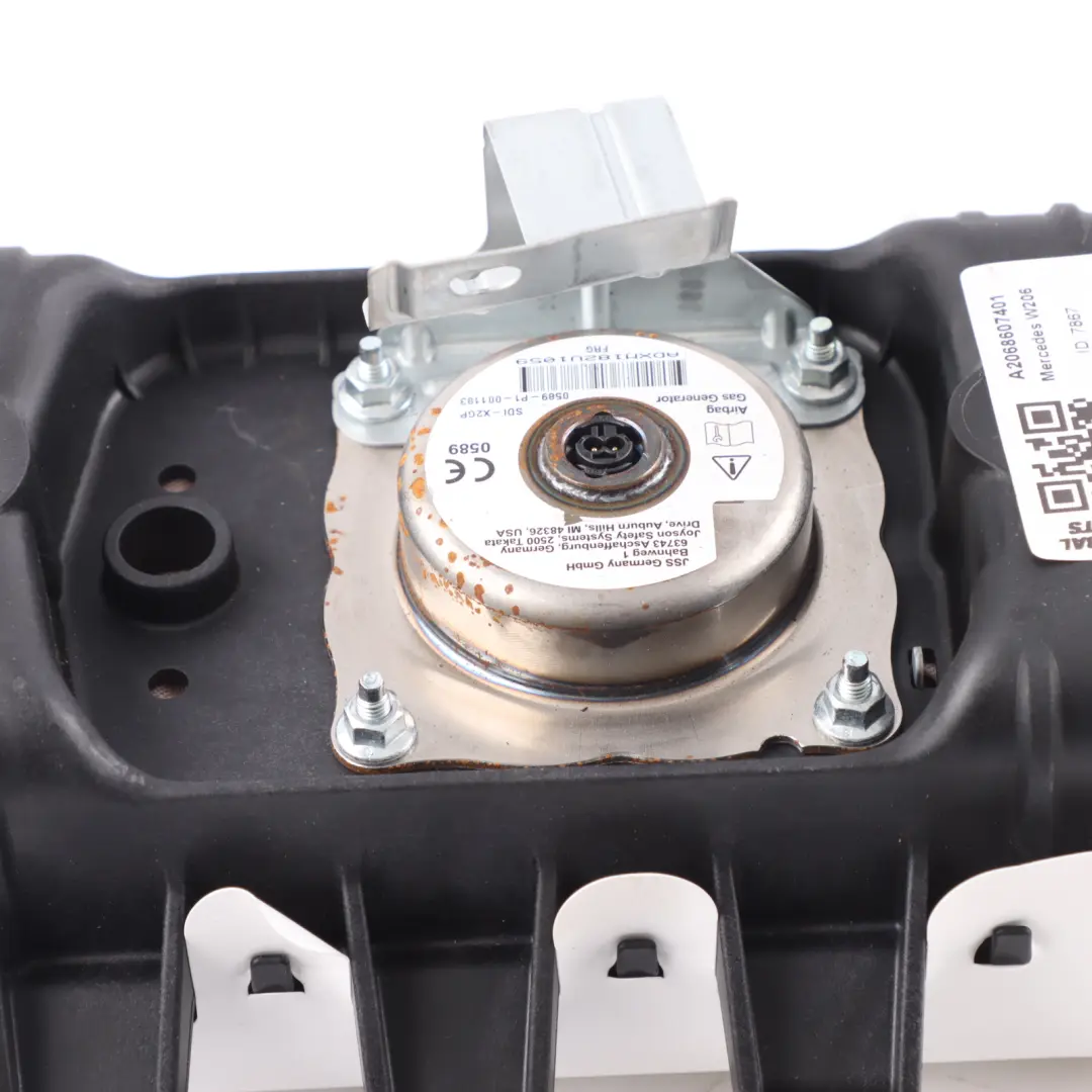 Front Dashboard Air Module Passenger Side to Mercedes W206 with Part number A2068607401 Mercedes W206 Front Dashboard Air Module Passenger Side - SKU A2068607401 - Part number A2068607401