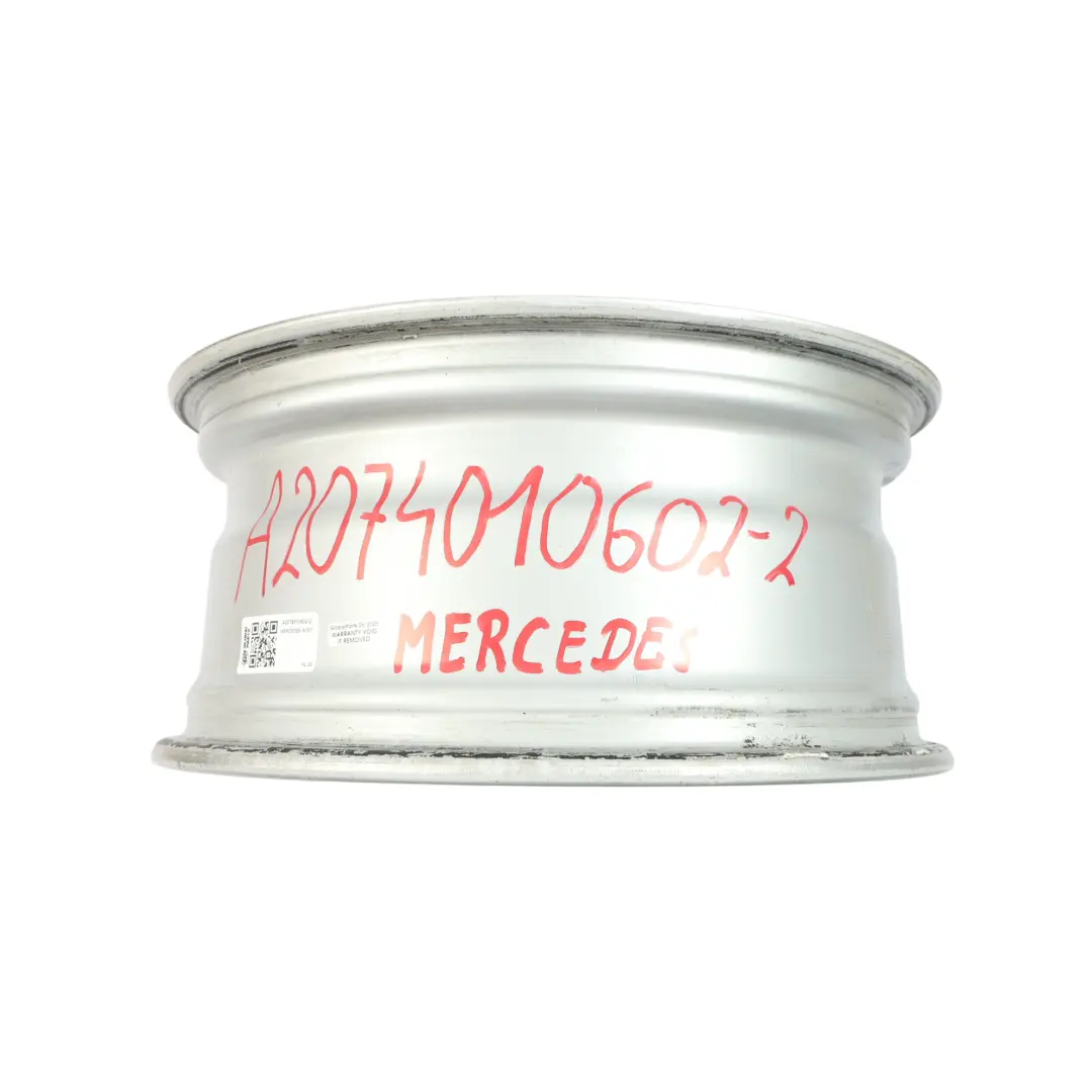 Cerchio In Lega 17" 5 Doppie Razze 7,5J ET:45 Argento per Mercedes C207 con numero di parte A2074010602 Mercedes C207 Cerchio In Lega 17" 5 Doppie Razze 7,5J ET:45 Argento - SKU A2074010602-2 - Numero di parte A2074010602