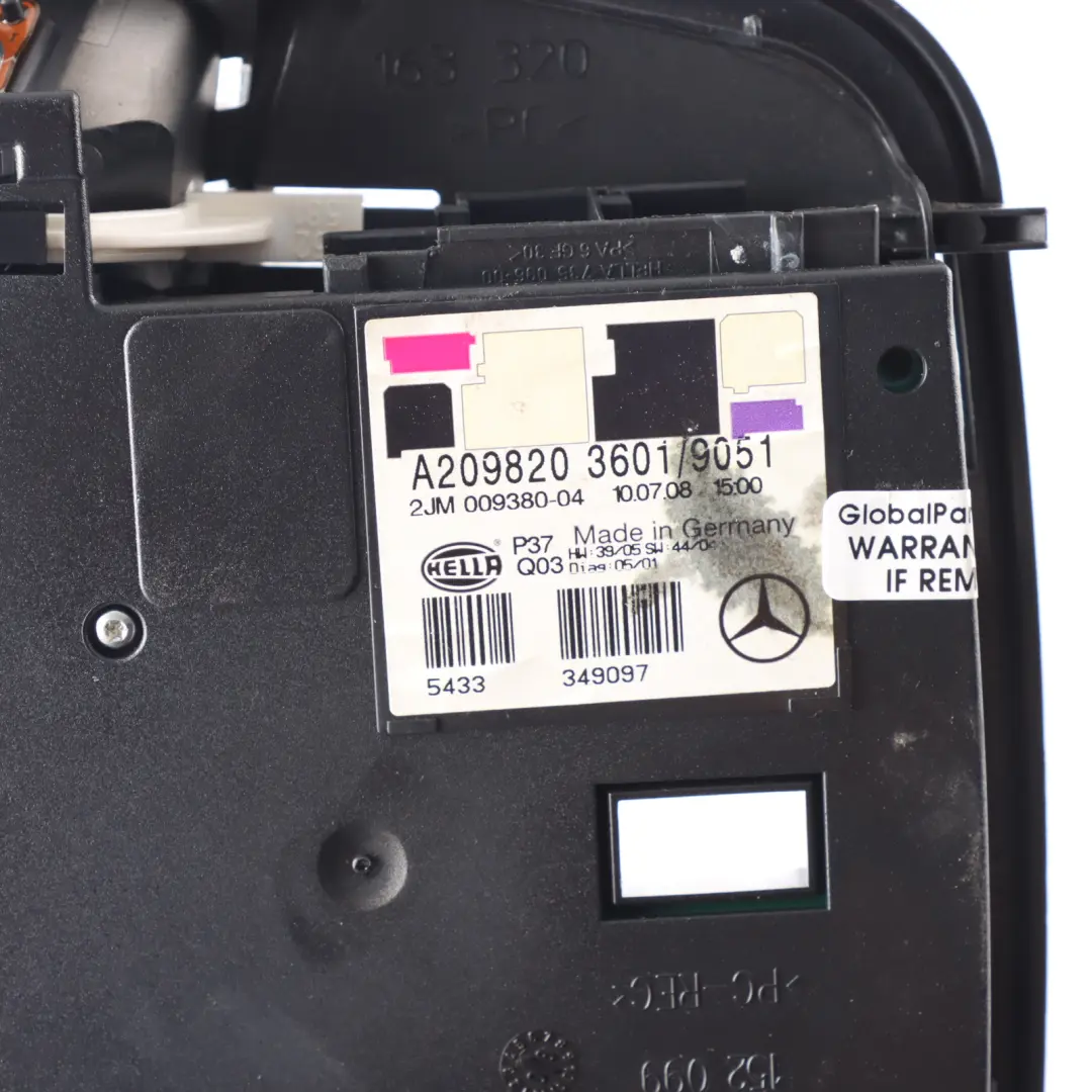 Innenraumleuchte Dachleuchte Panel Schwarz für Mercedes CLK A209 Cabrio mit Teilenummer A2098203601 Mercedes CLK A209 Cabrio Innenraumleuchte Dachleuchte Panel Schwarz - SKU A2098203601 - Teilenummer A2098203601