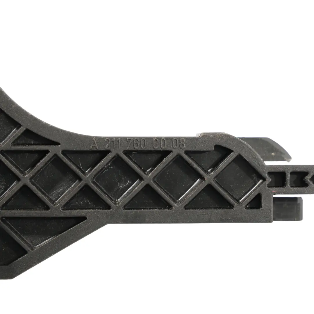 Mercedes S211 Heckklappe Kofferraumdeckel Heckklappenverschluss - SKU A2117600008 - Teilenummer A2117600008