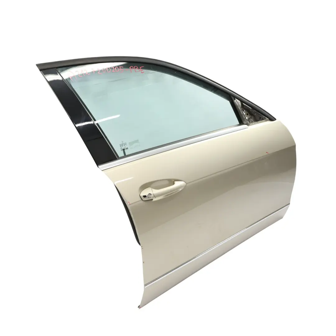 Porta Posteriore Destra Pearl Perla Beige Metallic - 794 per Mercedes W212 con numero di parte A2127300205 Mercedes W212 Porta Posteriore Destra Pearl Perla Beige Metallic - 794 - SKU A2127300205-PBE - Numero di parte A2127300205