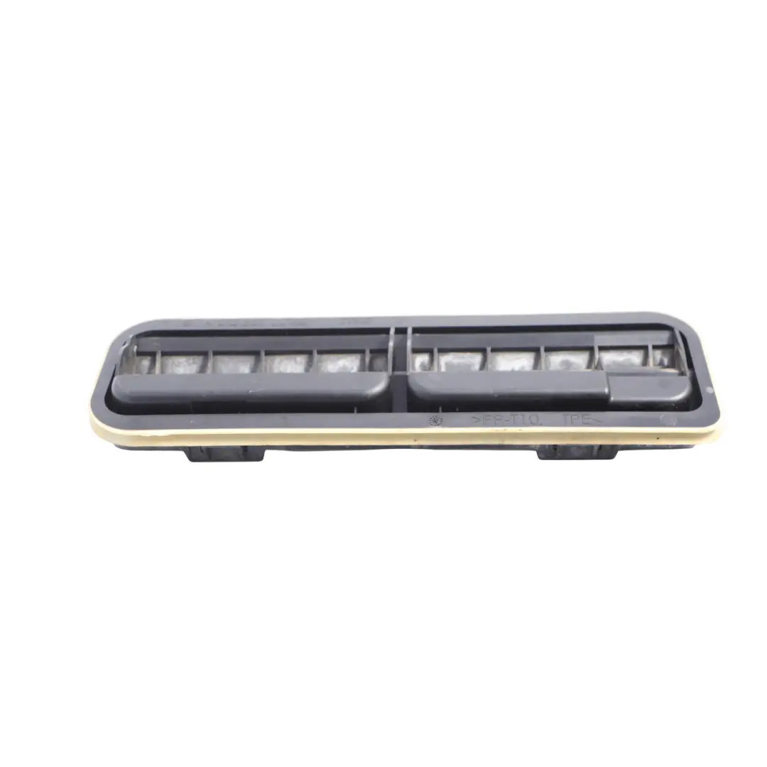 Mercedes W204 W212 C207 Lüftungsgitter Entlüfter Stoßstange Hinten - SKU A2128300242 - Teilenummer A2128300242