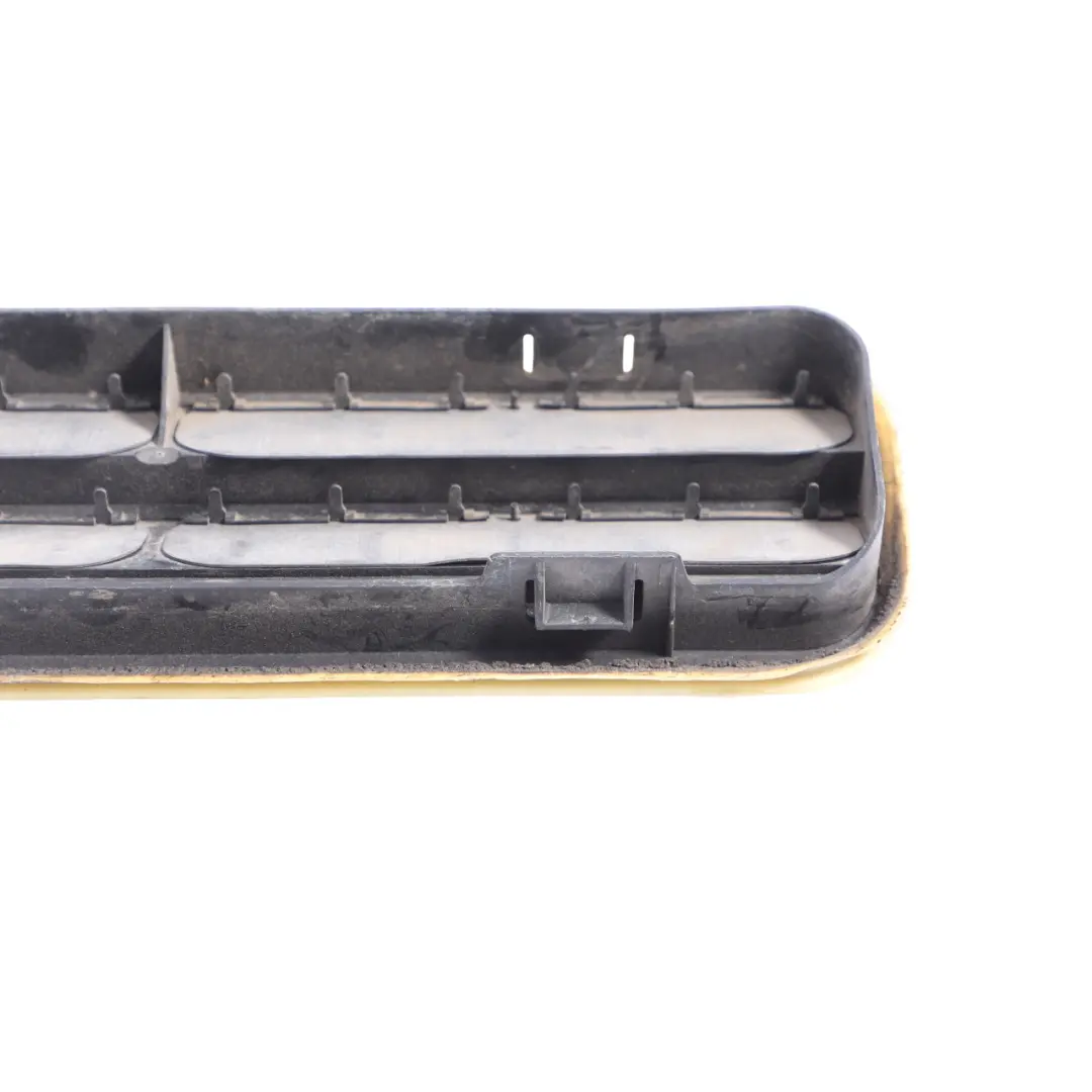 Mercedes W204 W212 C207 Lüftungsgitter Entlüfter Stoßstange Hinten - SKU A2128300242 - Teilenummer A2128300242