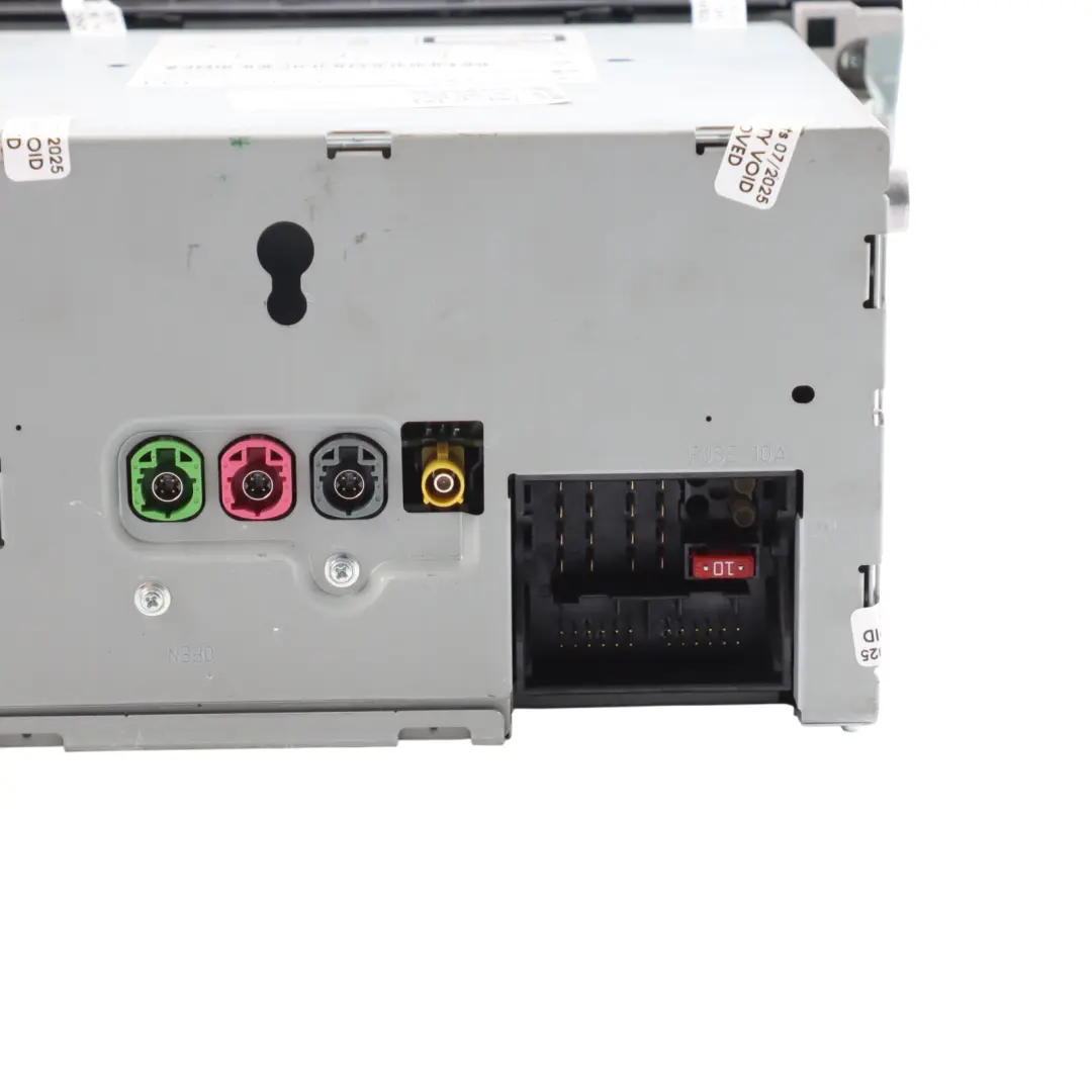 Radio Head Unit Comand Navi CD Player Control Unit to Mercedes CLS C218 with Part number A2129008624 Mercedes CLS C218 Radio Head Unit Comand Navi CD Player Control Unit - SKU A2129008624 - Part number A2129008624