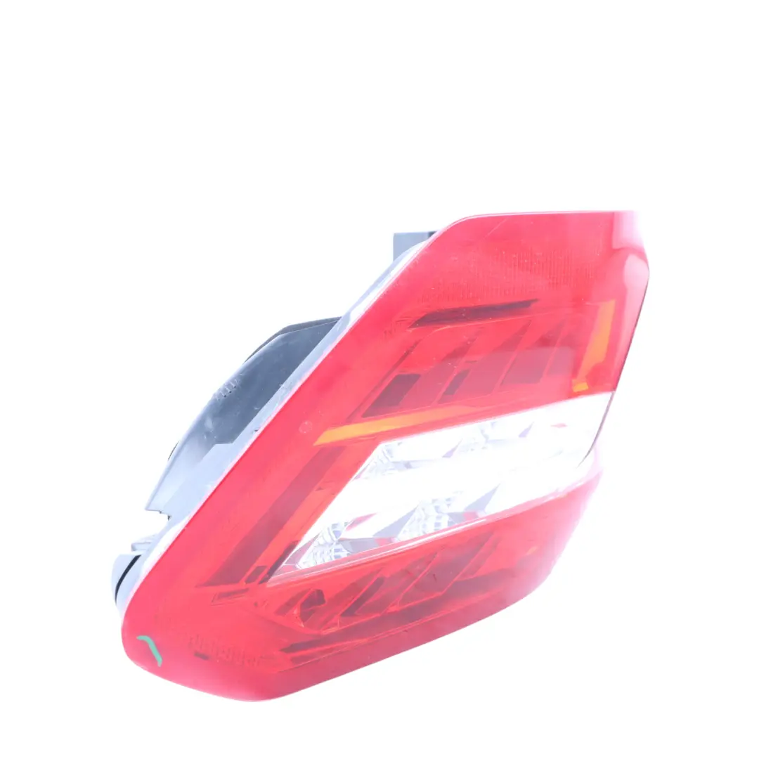 posteriore destro Fanale posteriore laterale per Mercedes W212 Berlina con numero di parte A2129060658 Mercedes W212 Berlina posteriore destro Fanale posteriore laterale - SKU A2129060658-1 - Numero di parte A2129060658