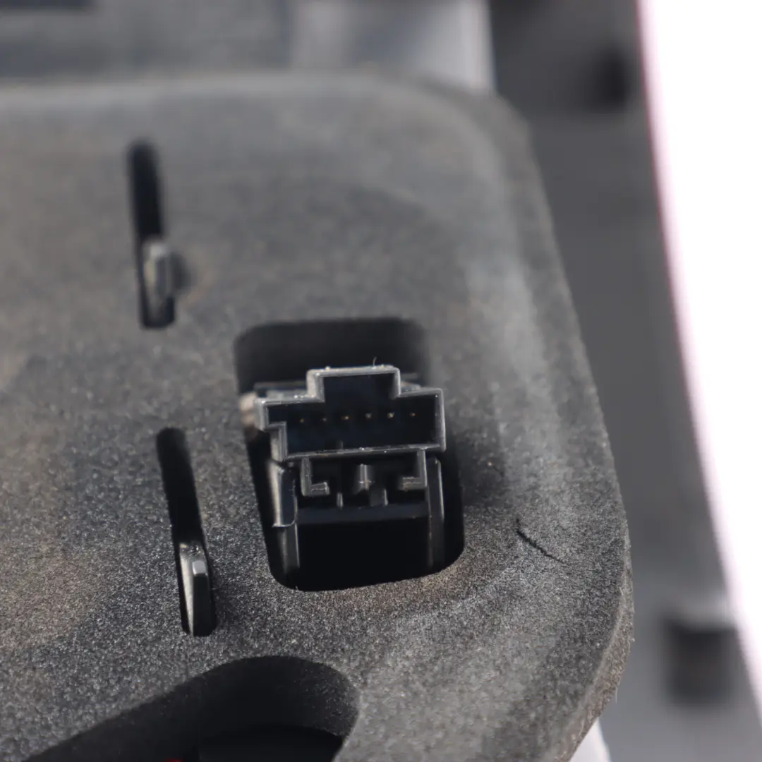 Rückleuchte rechts Rücklicht Seitenwand für Mercedes W212 Limousine mit Teilenummer A2129060658 Mercedes W212 Limousine Rückleuchte rechts Rücklicht Seitenwand - SKU A2129060658-1 - Teilenummer A2129060658