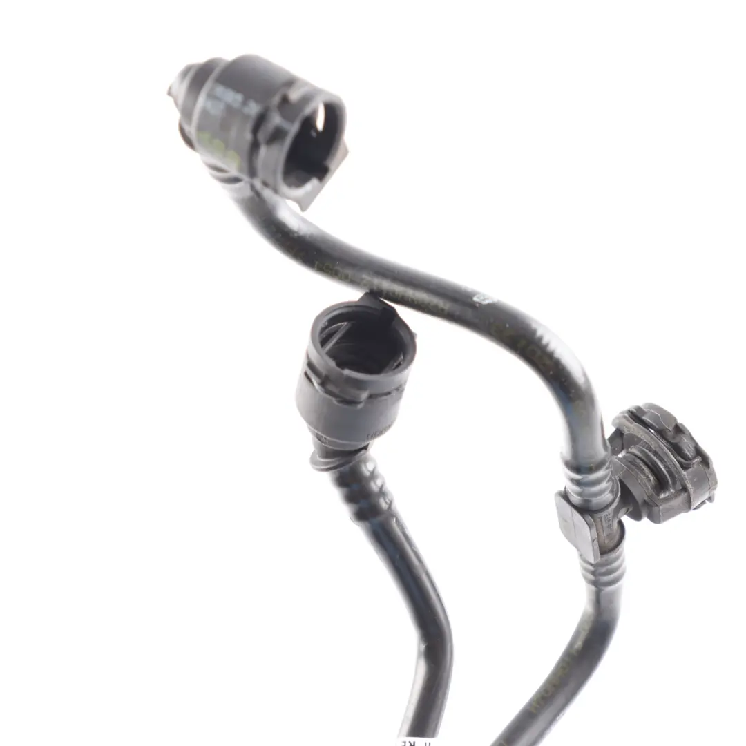 Radiator Breather Pipe Line Right O/S Bleed Line to Mercedes W213 C238 with Part number A2135010501 Mercedes W213 C238 Radiator Breather Pipe Line Right O/S Bleed Line - SKU A2135010501 - Part number A2135010501