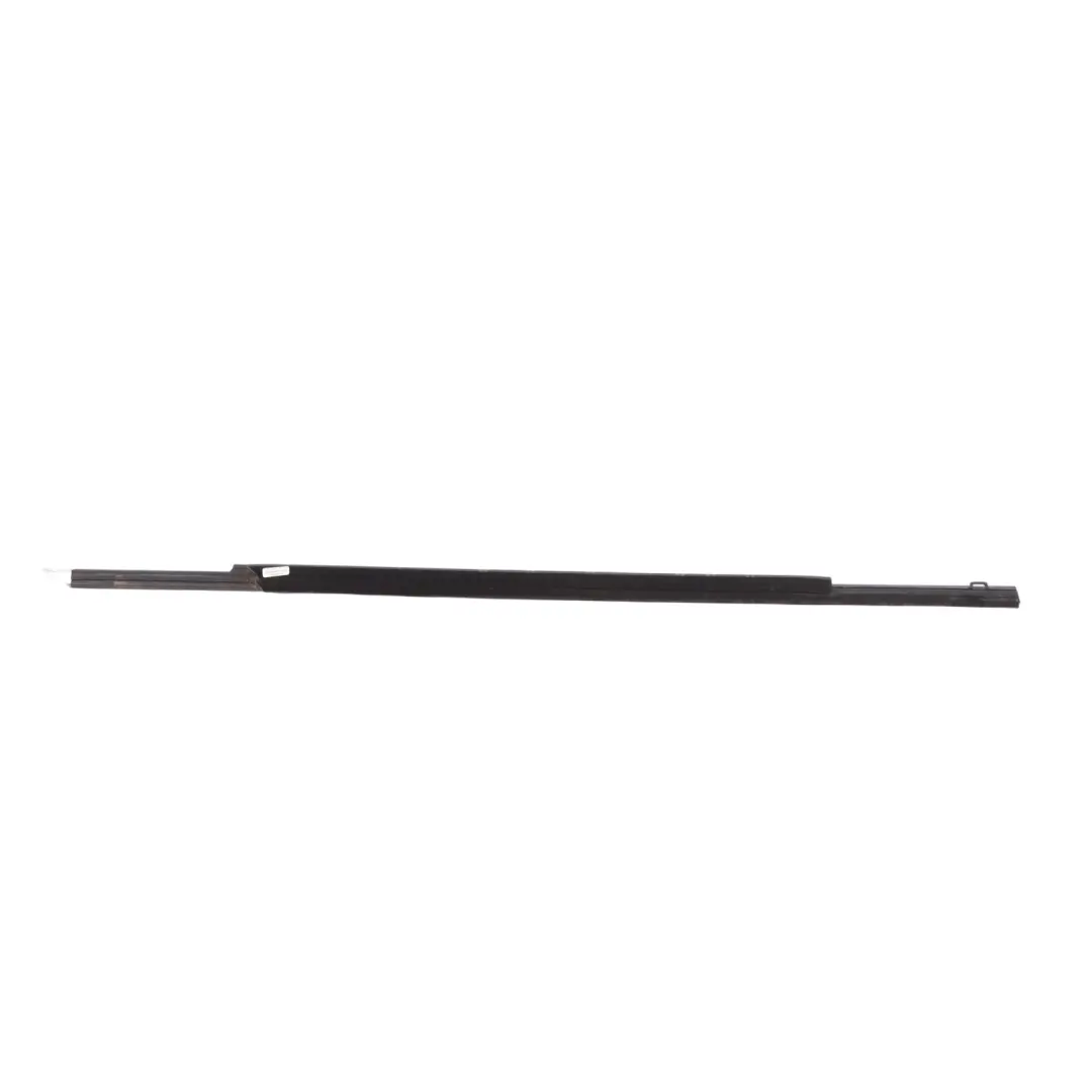 Listwa Uszczelki Szyby Zewnętrzna Przednia Lewa do Mercedes C218 o numerze A2187200324 Mercedes C218 Listwa Uszczelki Szyby Zewnętrzna Przednia Lewa - SKU A2187200324 - Numer Części A2187200324