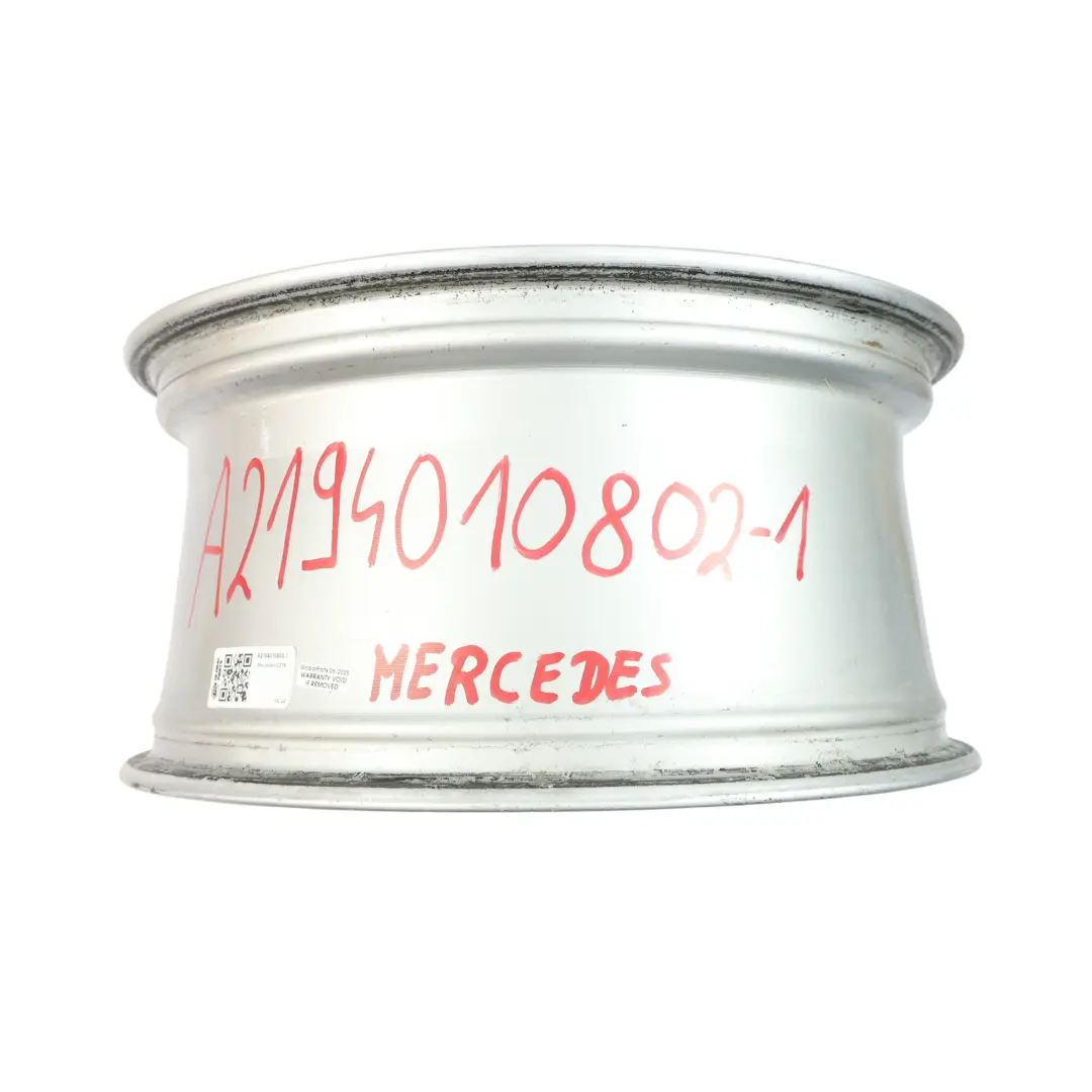 Cerchio Posteriore Lega Argento 18" 8,5J ET:18 per Mercedes CLS C219 con numero di parte A2194010802 Mercedes CLS C219 Cerchio Posteriore Lega Argento 18" 8,5J ET:18 - SKU A2194010802-1 - Numero di parte A2194010802