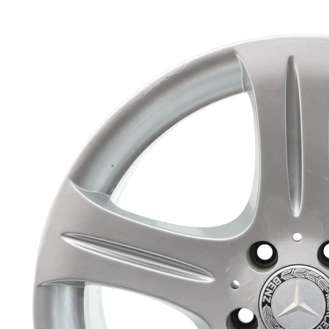 Hinten Silberne Leicht Metall Felge 18" 8,5J ET:18 für Mercedes CLS C219 mit Teilenummer A2194010802 Mercedes CLS C219 Hinten Silberne Leicht Metall Felge 18" 8,5J ET:18 - SKU A2194010802-1 - Teilenummer A2194010802