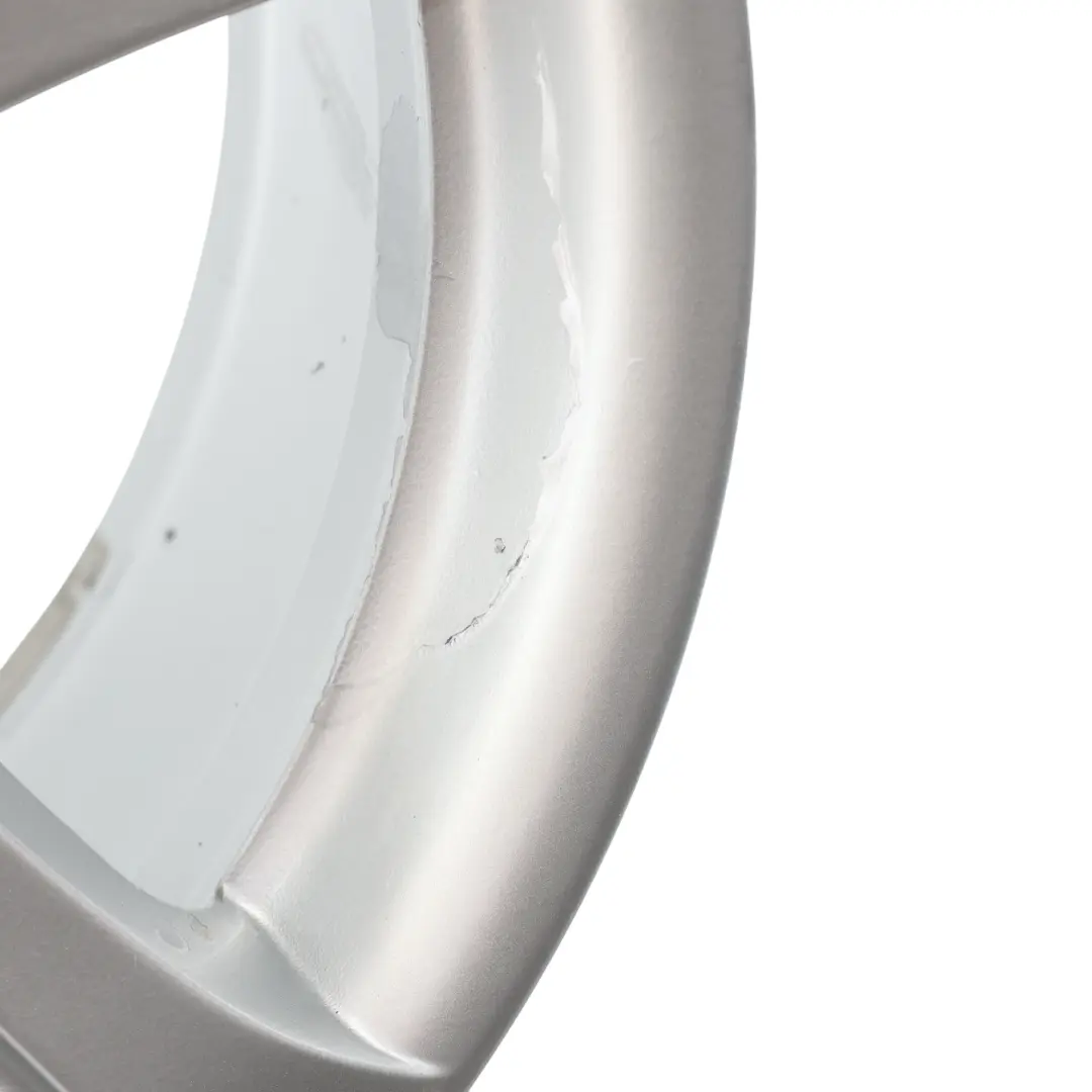 Hinten Silberne Leicht Metall Felge 18" 8,5J ET:18 für Mercedes CLS C219 mit Teilenummer A2194010802 Mercedes CLS C219 Hinten Silberne Leicht Metall Felge 18" 8,5J ET:18 - SKU A2194010802-1 - Teilenummer A2194010802