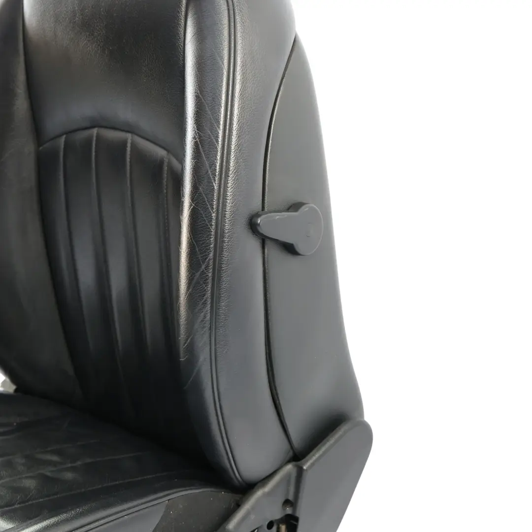 Asiento Delantero Derecho Calefaccionado Cuero Negro para Mercedes CLS C219 con número de pieza A2199103547 Mercedes CLS C219 Asiento Delantero Derecho Calefaccionado Cuero Negro - SKU A2199103547-2 - Número de pieza A2199103547