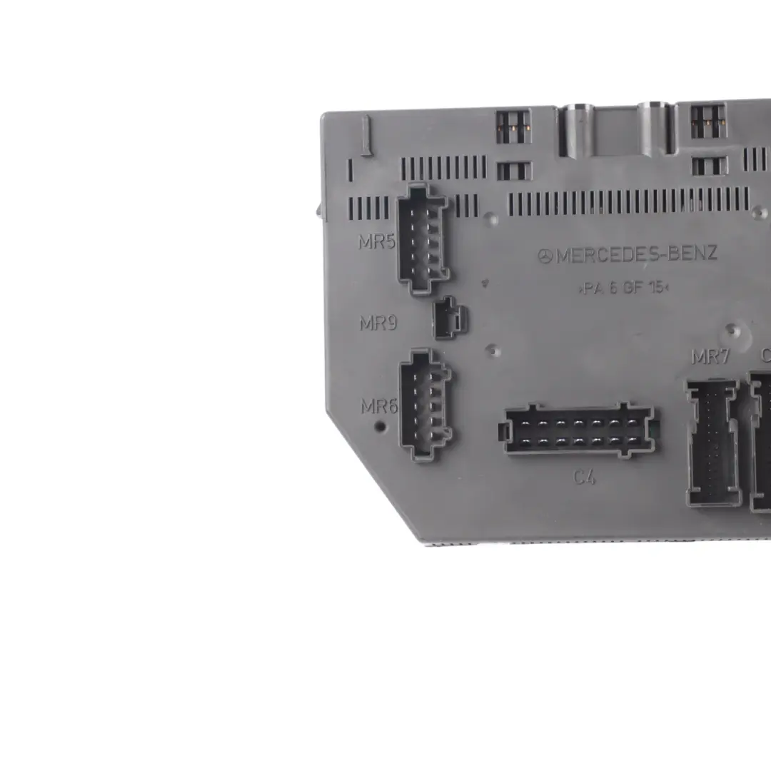Front Fuse Box Unit to Mercedes W221 with Part number A2215404550 Mercedes W221 Front Fuse Box Unit - SKU A2215404550 - Part number A2215404550