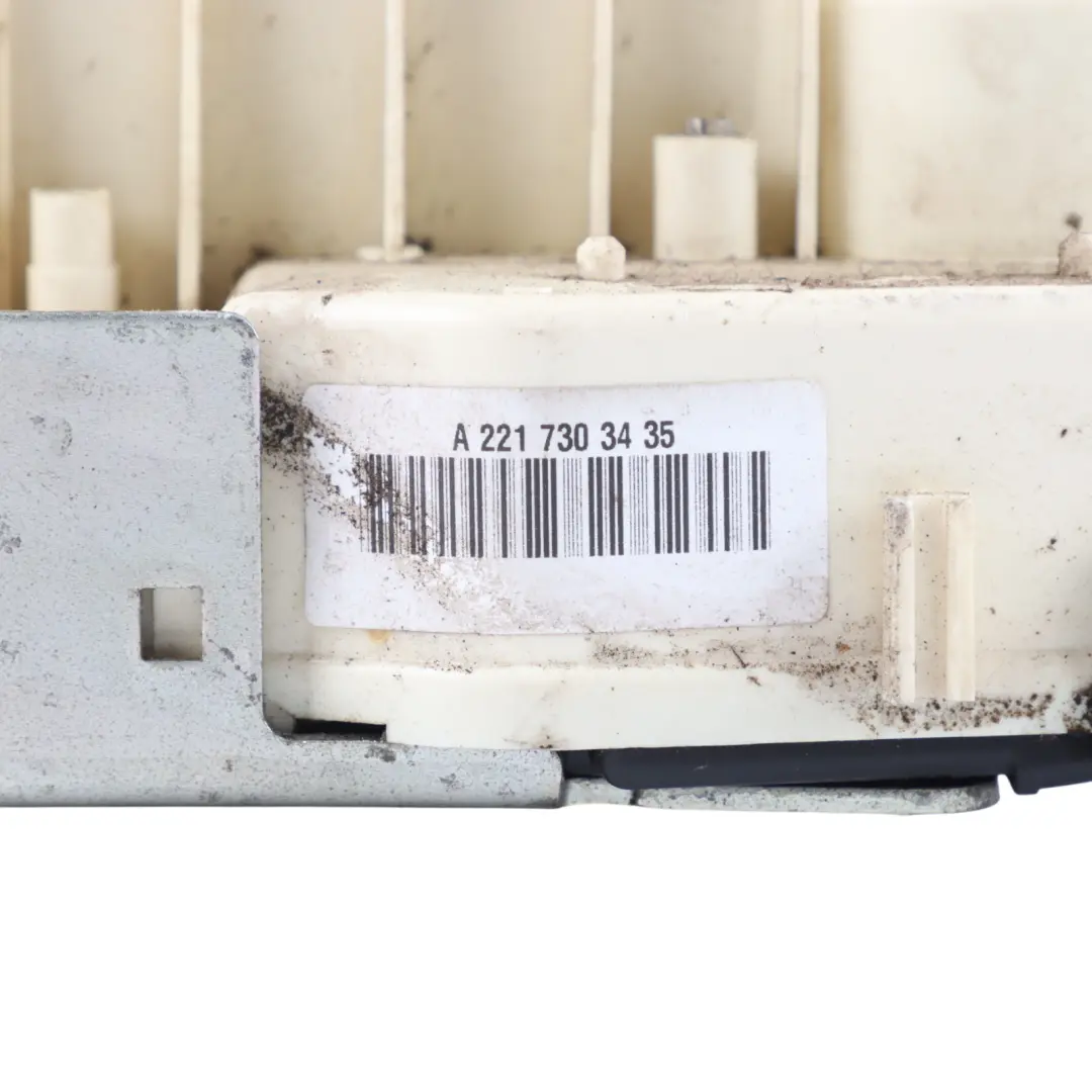 Hinten Rechts Türschlossschloss Soft Close Keyless Go A2217303435 für Mercedes W221 mit Teilenummer A2217308235 Mercedes W221 Hinten Rechts Türschlossschloss Soft Close Keyless Go A2217303435 - SKU A2217308235 - Teilenummer A2217308235