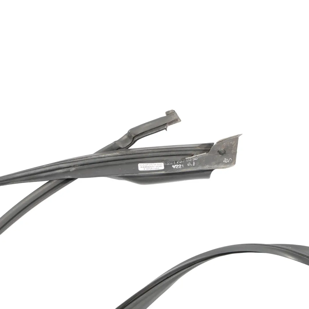 Junta De Goma Para Puerta Trasera Izquierda para Mercedes W212 con número de pieza A2217370330 Mercedes W212 Junta De Goma Para Puerta Trasera Izquierda - SKU A2217370330 - Número de pieza A2217370330