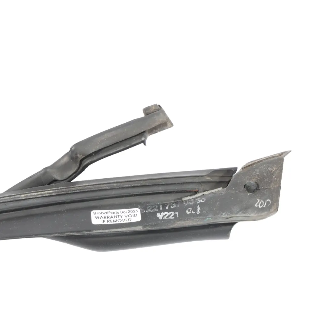 Guarnizione Porta Lunga Posteriore Sinistra Gomma per Mercedes W212 con numero di parte A2217370330 Mercedes W212 Guarnizione Porta Lunga Posteriore Sinistra Gomma - SKU A2217370330 - Numero di parte A2217370330