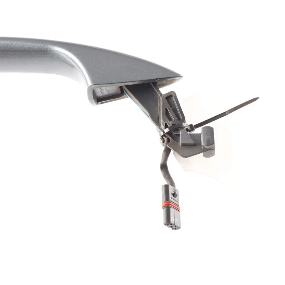 Asidero De Puerta Trasera Derecha Gris Flint Metalizado - 368 para Mercedes W221 con número de pieza A2217600670 Mercedes W221 Asidero De Puerta Trasera Derecha Gris Flint Metalizado - 368 - SKU A2217600670-FLG - Número de pieza A2217600670